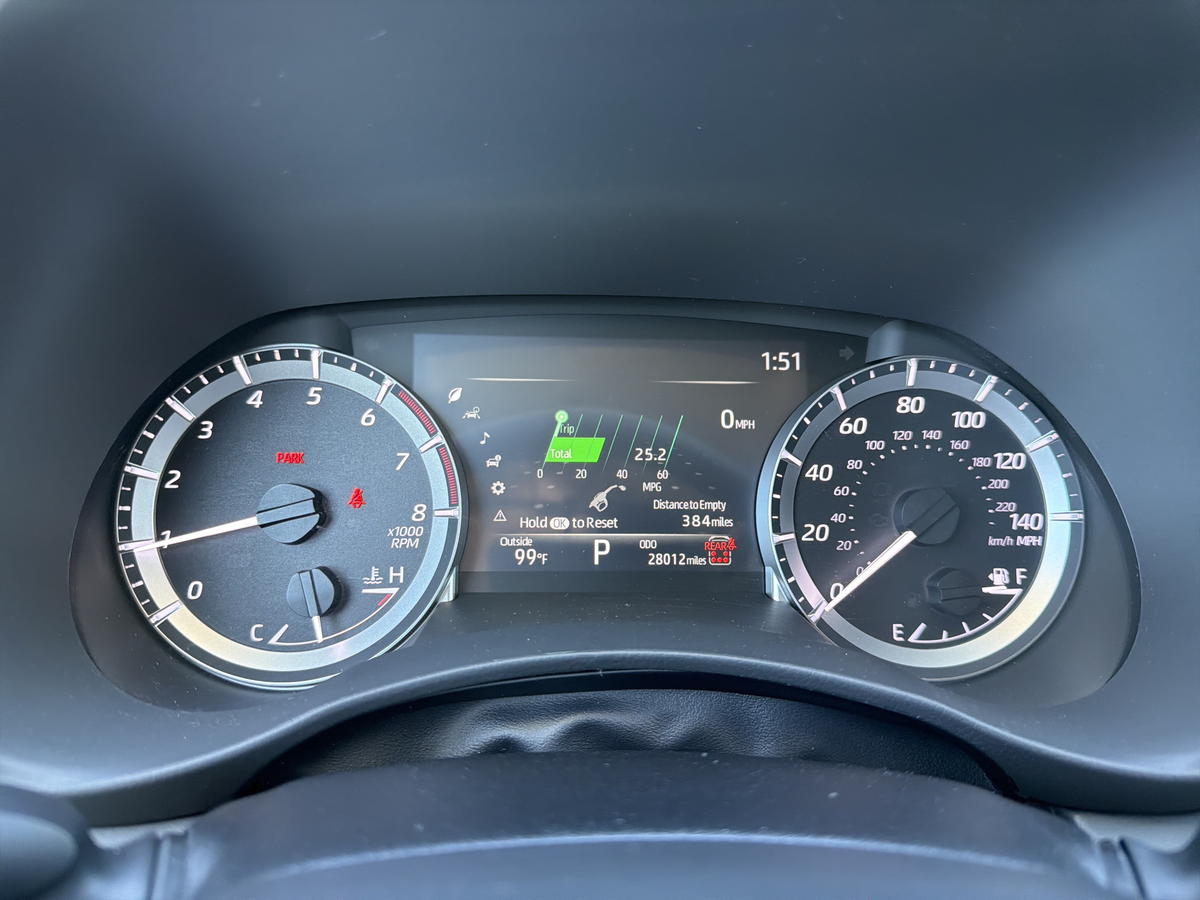 Certified 2025 Toyota Highlander XLE FWD image 11