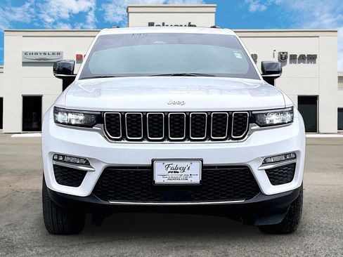 Certified 2025 Jeep Grand Cherokee Limited image 3