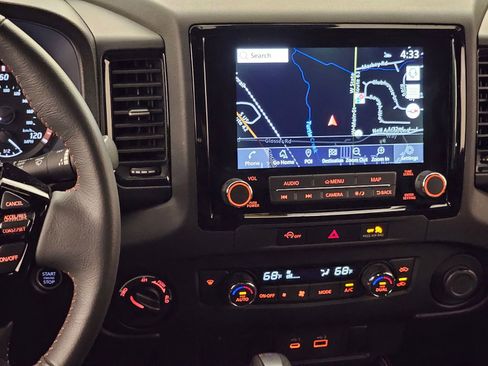 Used 2024 Nissan Frontier PRO-4X w/ Off-Road Protection Package image 23