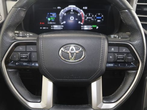 Used 2023 Toyota Tundra Limited w/ Power Package image 34