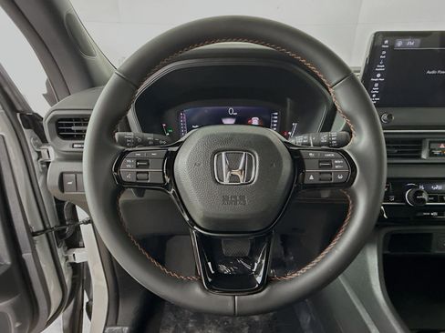 New 2026 Honda Pilot Sport image 11