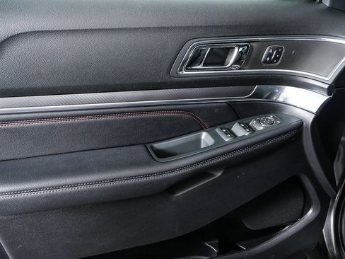 Used 2018 Ford Explorer Sport w/ Equipment Group 401A image 6