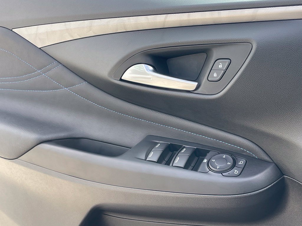 Used 2026 Buick Envista Sport Touring w/ Convenience I Package FWD image 11