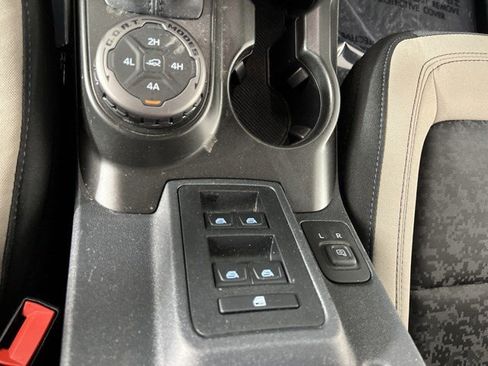 Used 2023 Ford Bronco Wildtrak AWD/4WD image 26
