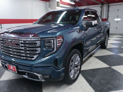Used 2024 GMC Sierra 1500 Denali AWD/4WD image 5