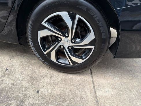 Used 2017 Honda Accord LX image 27