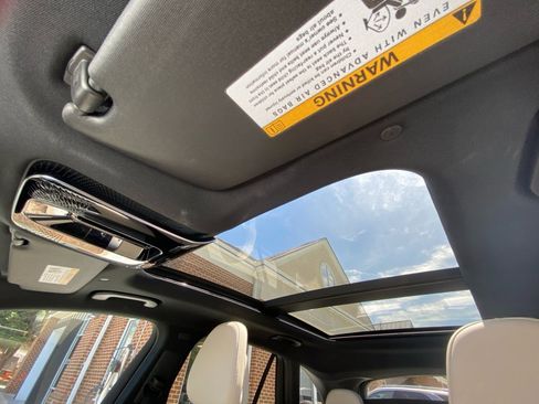 Used 2026 Mercedes-Benz GLC 300 4MATIC image 21