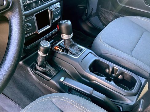 Used 2024 Jeep Wrangler Sport image 32