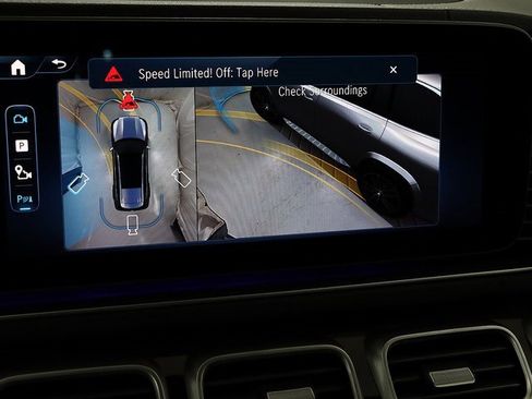 New 2026 Mercedes-Benz GLS 580 4MATIC image 25