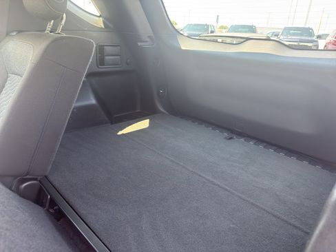 Used 2018 Chevrolet Equinox LT AWD/4WD image 34