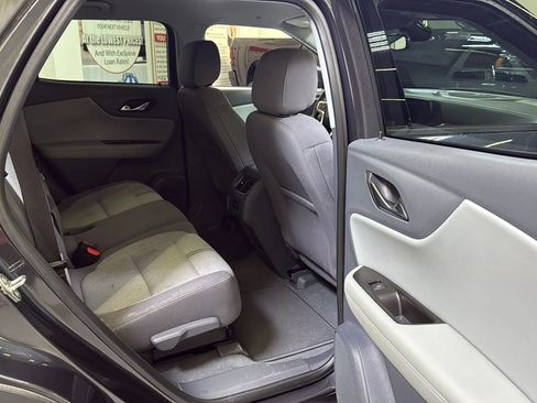 Used 2021 Chevrolet Blazer LT FWD image 17