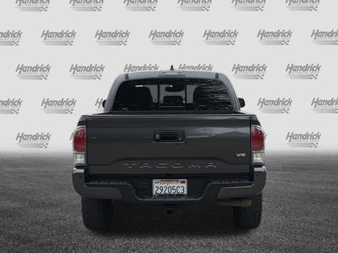 Used 2021 Toyota Tacoma TRD Off-Road image 11