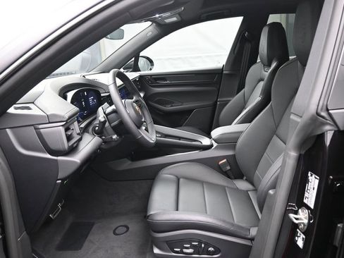 New 2026 Porsche Macan GTS Electric AWD/4WD image 5