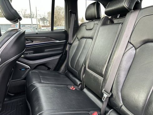 Used 2022 Jeep Grand Cherokee Overland w/ Adv Protech Group III image 20