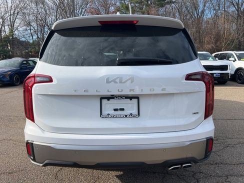 New 2025 Kia Telluride S image 3