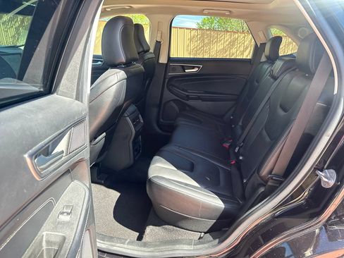 Used 2022 Ford Edge Titanium w/ Equipment Group 301A AWD/4WD image 21