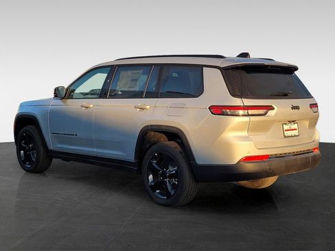New 2025 Jeep Grand Cherokee L Altitude image 6