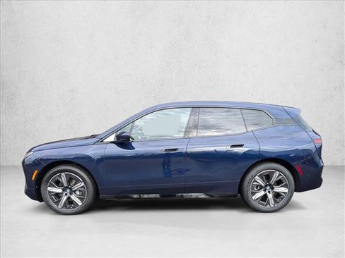 Used 2026 BMW iX xDrive45 AWD/4WD image 9