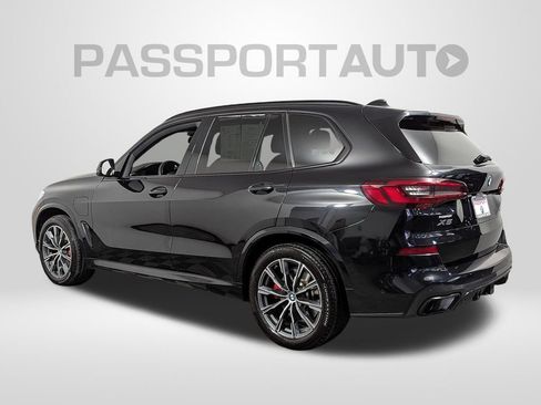 Used 2021 BMW X5 xDrive45e w/ M Sport Package image 3