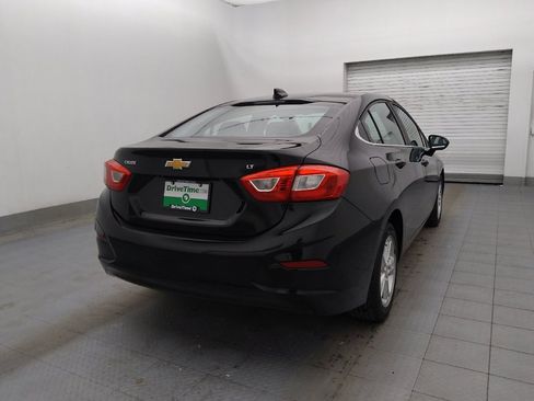 Used 2017 Chevrolet Cruze LT image 7