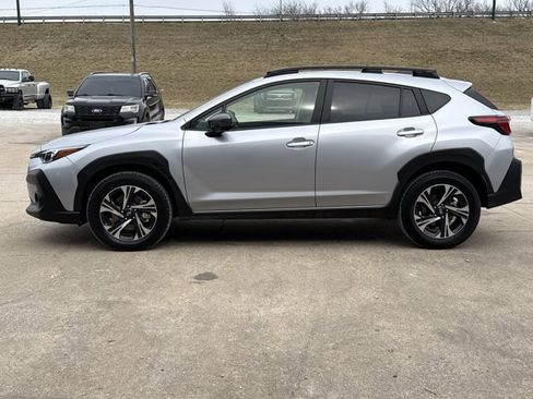 Used 2024 Subaru Crosstrek 2.0i Premium image 11