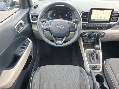 Certified 2023 Hyundai Venue Limited w/ Cargo Package image 11