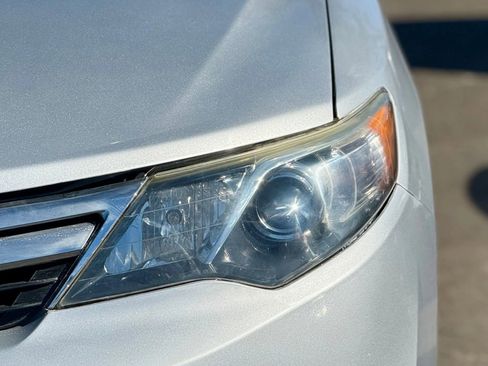 Used 2014 Toyota Camry LE image 25