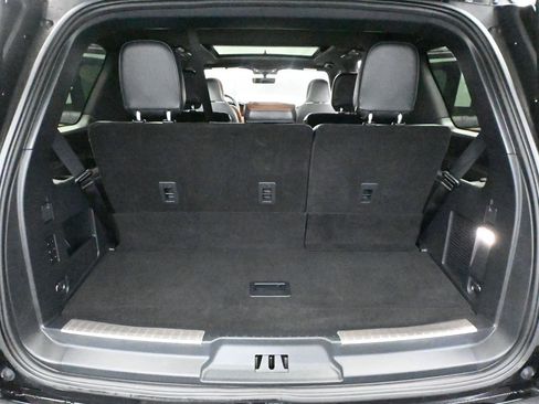 Used 2024 Lincoln Navigator Reserve w/ Equipment Group 201A AWD/4WD image 48