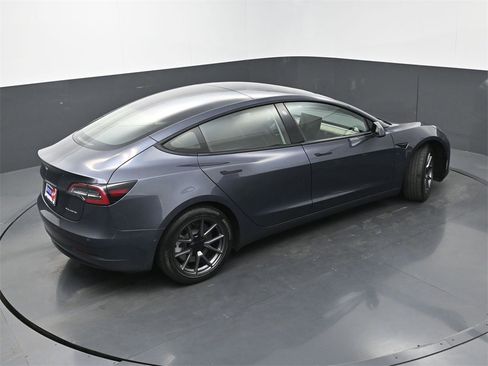 Used 2022 Tesla Model 3 Long Range image 30