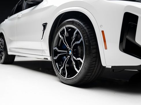 Used 2024 BMW X4 M AWD/4WD image 84