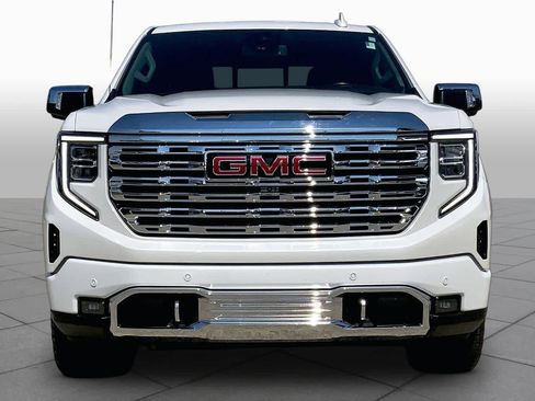Used 2022 GMC Sierra 1500 Denali w/ Denali Carbonpro Edition AWD/4WD image 4