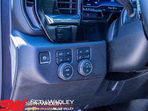 New 2025 Chevrolet Silverado 1500 RST AWD/4WD image 32
