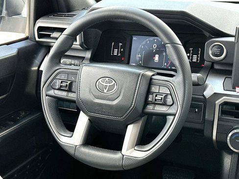 Used 2026 Toyota 4Runner SR5 AWD/4WD image 27