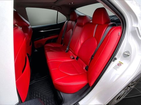 Used 2019 Toyota Camry XSE image 22