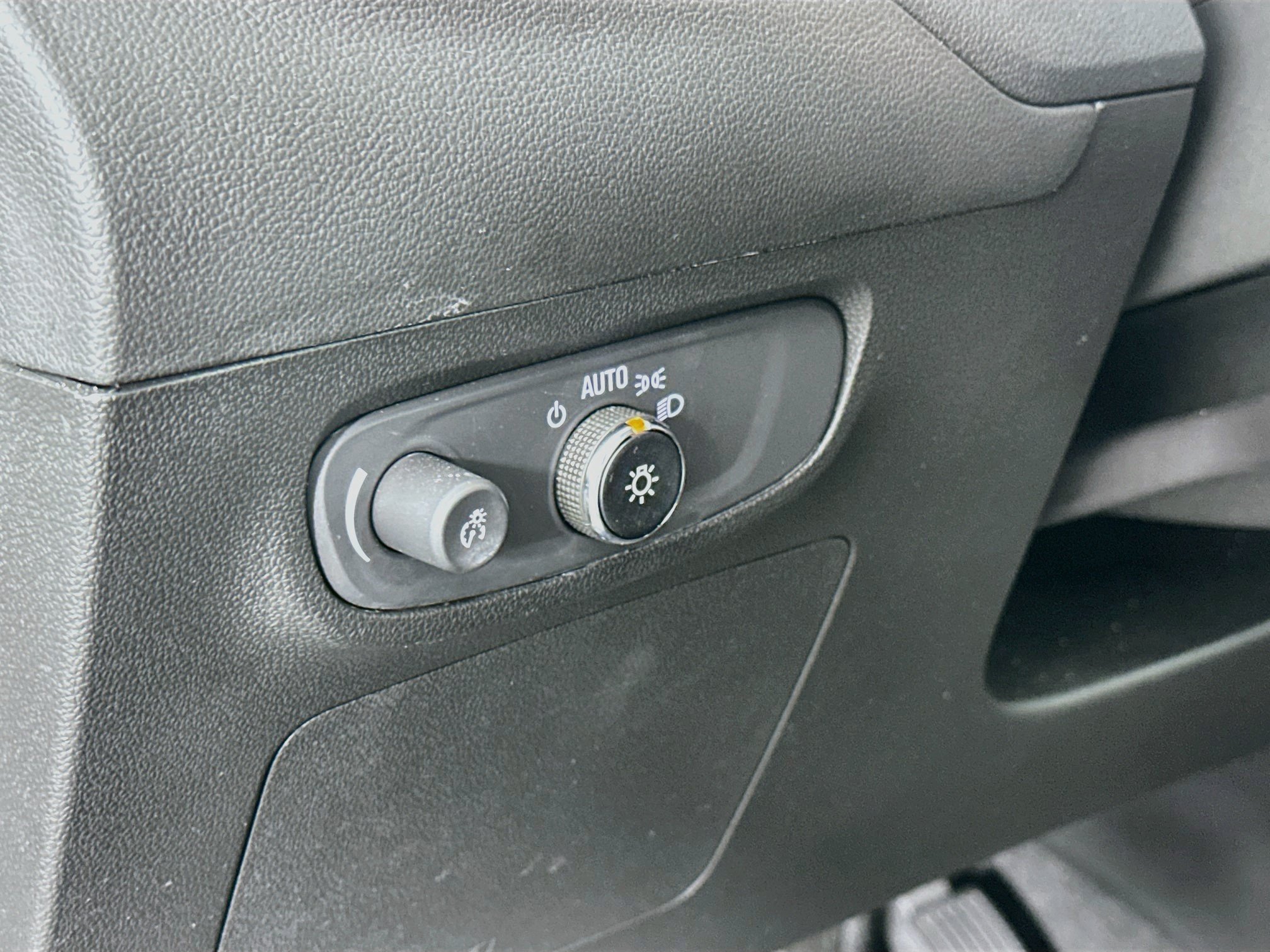 Used 2026 Buick Encore GX Preferred FWD image 16