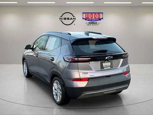 Used 2023 Chevrolet Bolt EUV LT image 4