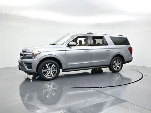 Used 2024 Ford Expedition Max Limited image 5