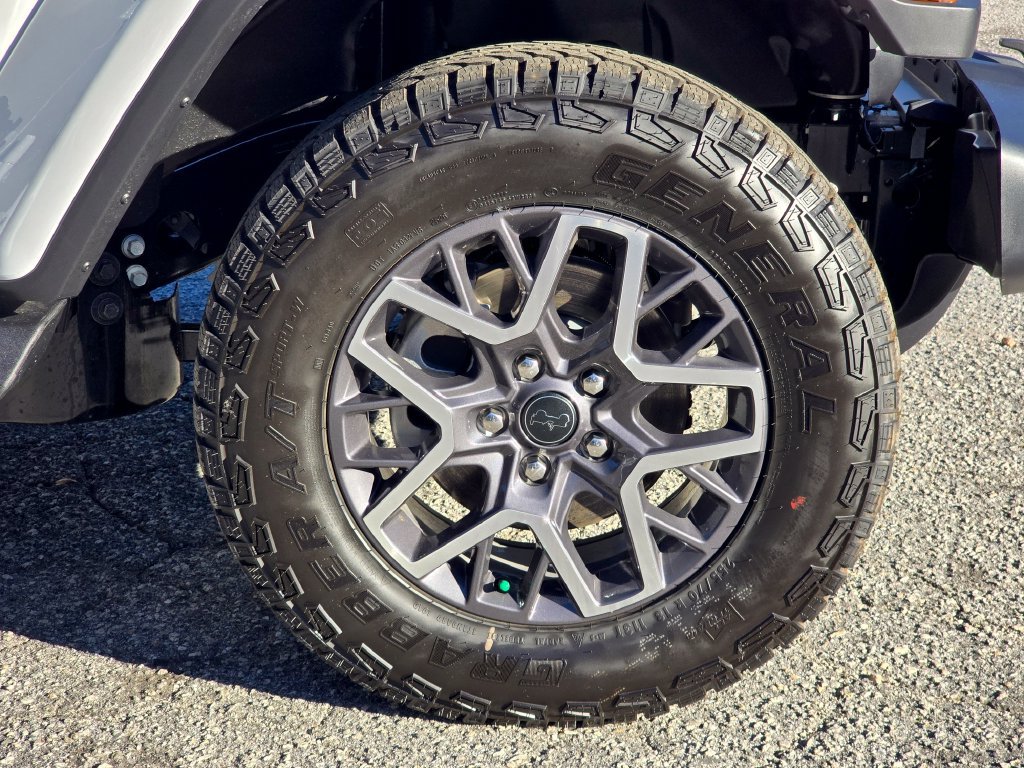 New 2026 Jeep Wrangler Unlimited Sahara AWD/4WD image 14