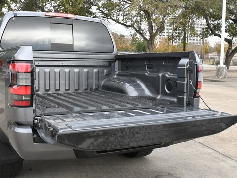 Used 2024 Nissan Frontier PRO-4X w/ Off-Road Protection Package image 23