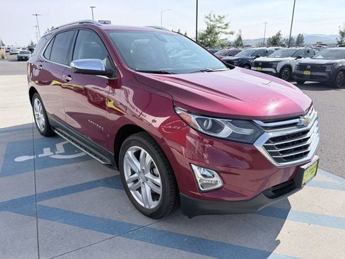Used 2019 Chevrolet Equinox Premier AWD/4WD image 3