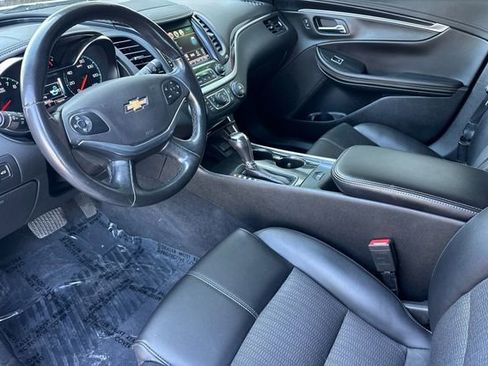 Used 2018 Chevrolet Impala LT FWD image 11