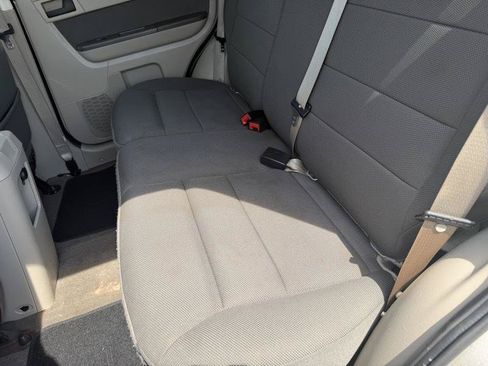 Used 2010 Ford Escape XLT AWD/4WD image 19