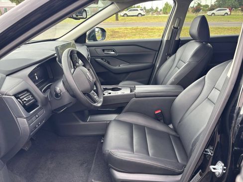 Used 2026 Nissan Rogue SL FWD image 29