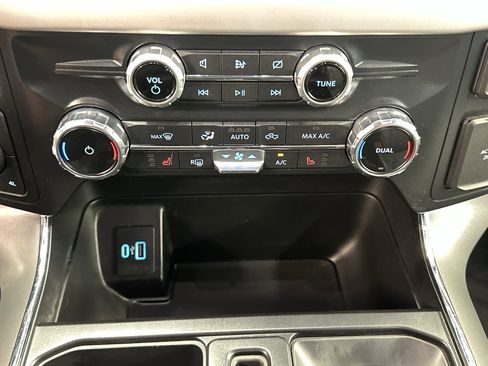 Certified 2022 Ford F150 XLT w/ Equipment Group 302A High image 34