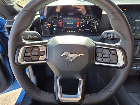 Used 2025 Ford Mustang Coupe image 17