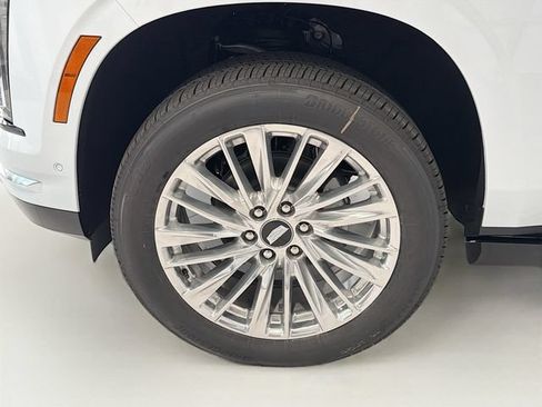 New 2026 Cadillac Escalade Luxury AWD/4WD image 28
