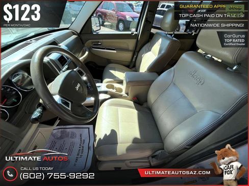 Used 2010 Jeep Liberty Limited w/ Tire & Wheel Group AWD/4WD image 9