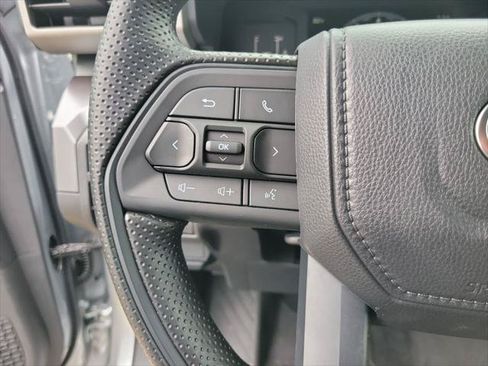 Certified 2026 Toyota Tacoma SR5 AWD/4WD image 24