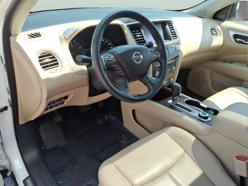 Used 2018 Nissan Pathfinder Platinum AWD/4WD image 36