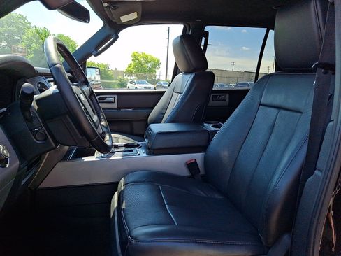 Used 2017 Ford Expedition Limited AWD/4WD image 14